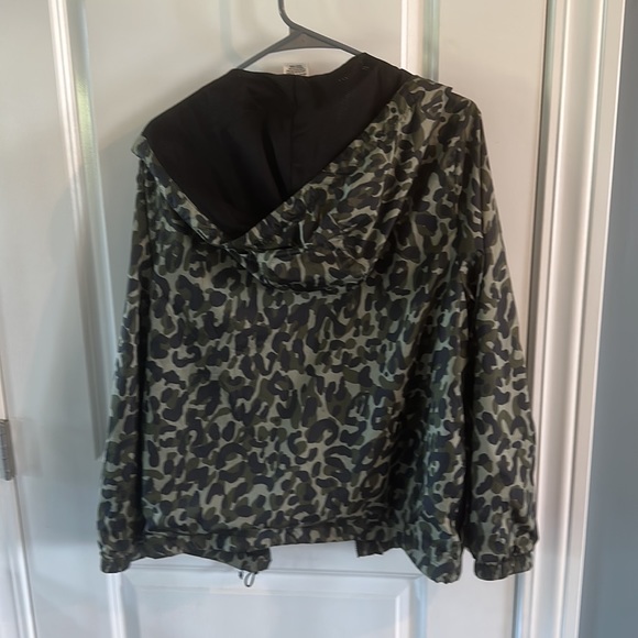 Victoria secret jacket - Picture 4 of 4